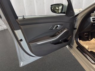 BMW 330d touring mhev 48v xdrive msport pro auto