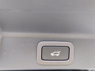 JAGUAR F-Pace (X761) JAGUAR 2.0 D 204 CV AWD au R-Dynamic S