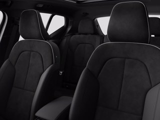 VOLVO XC40 2.0 b3 Ultimate Dark auto