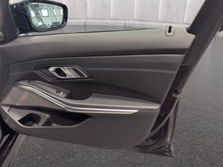 BMW M340d touring mhev 48v xdrive auto