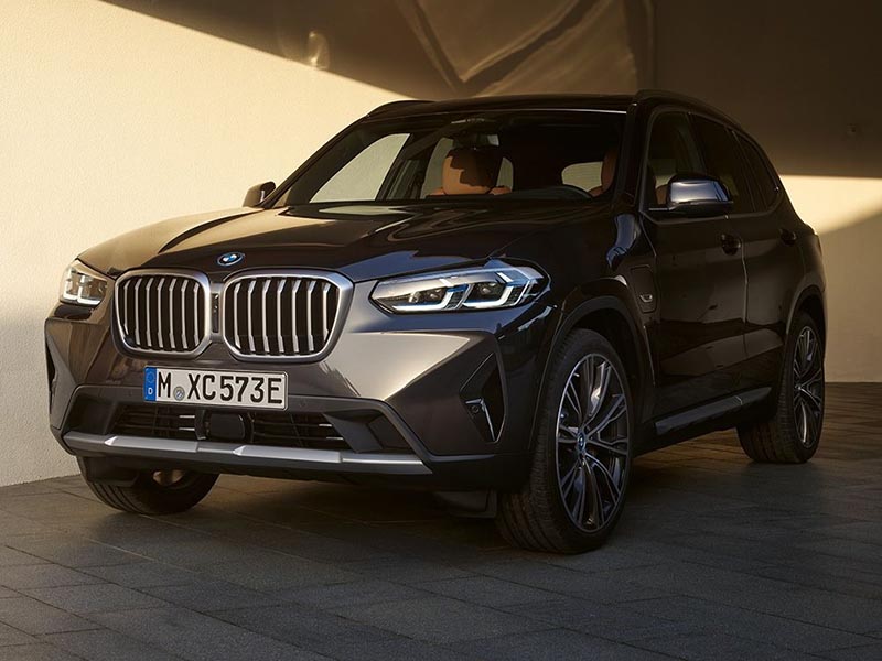 BMW X3 Plug In Hybrid Bergamo Lecco Sondrio slide