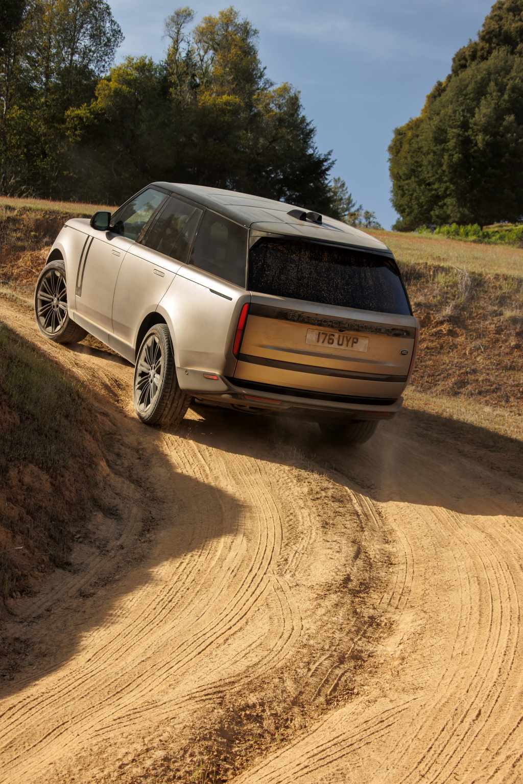RR 22MY 04 FE P530 SWB OFF ROAD 070422