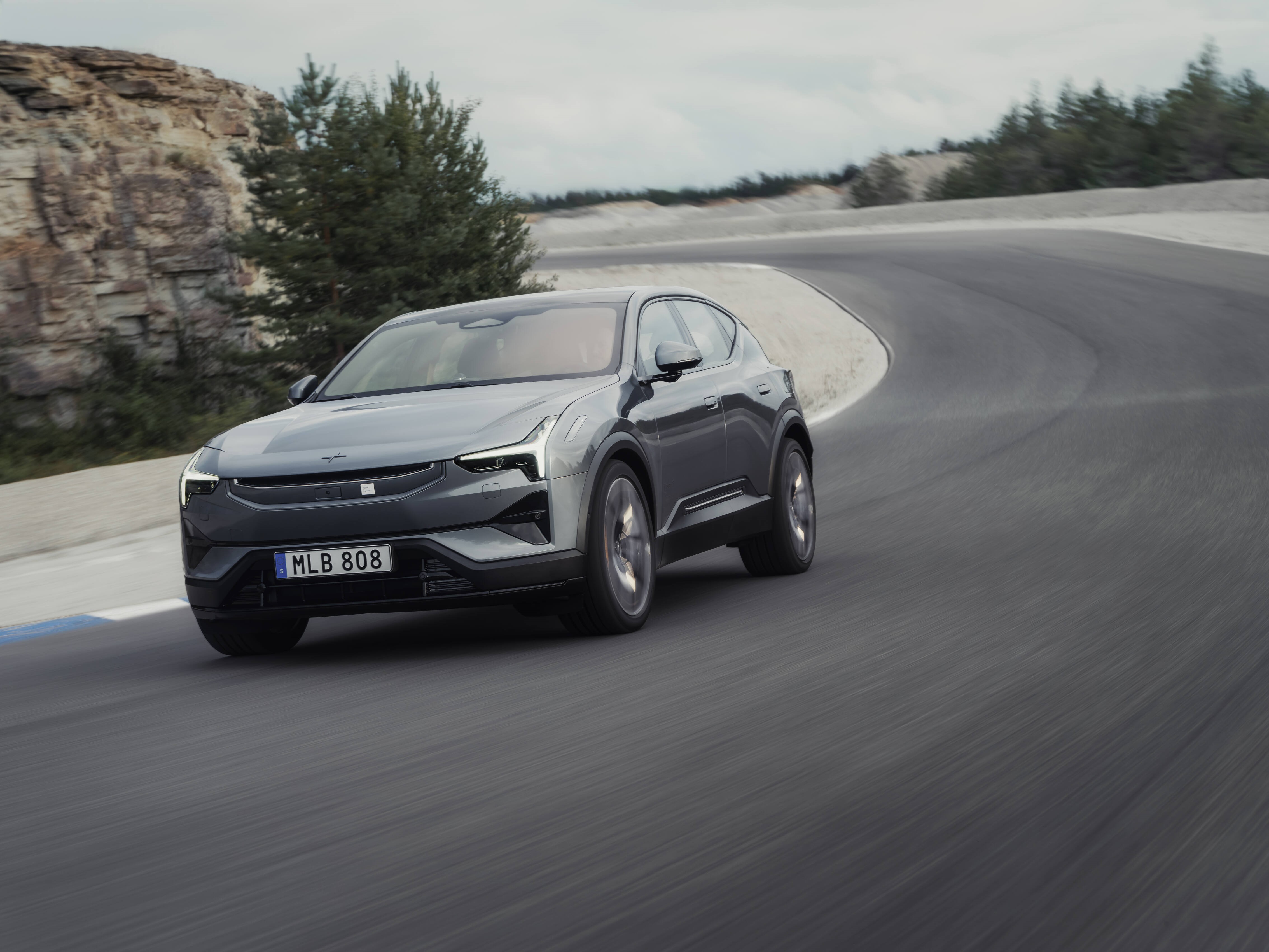 687209 20250124 Polestar Line Up Polestar 4 Polestar 3 Polestar 2