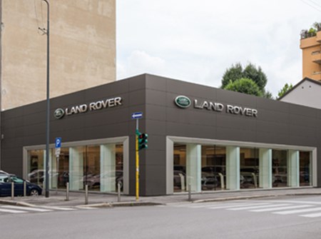 Land Rover Via Lario