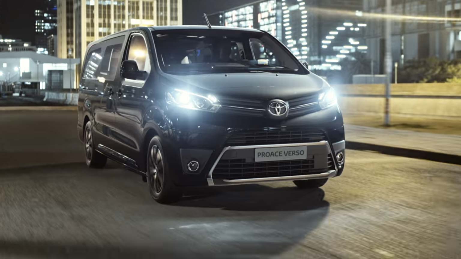 Toyota PROACE VERSO Monza e Brianza esterni 2