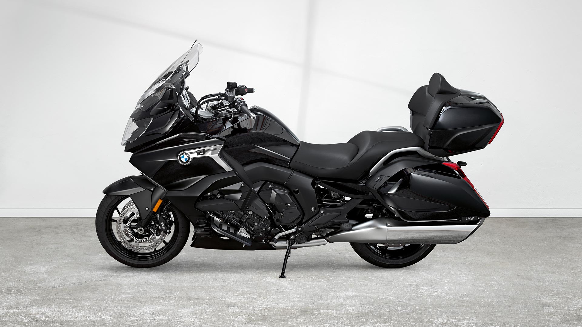 BMW K1600GA Lecco Sondrio esterni