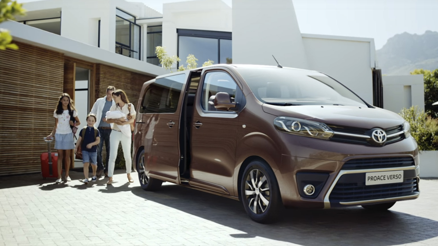 Toyota PROACE VERSO Monza e Brianza esterni