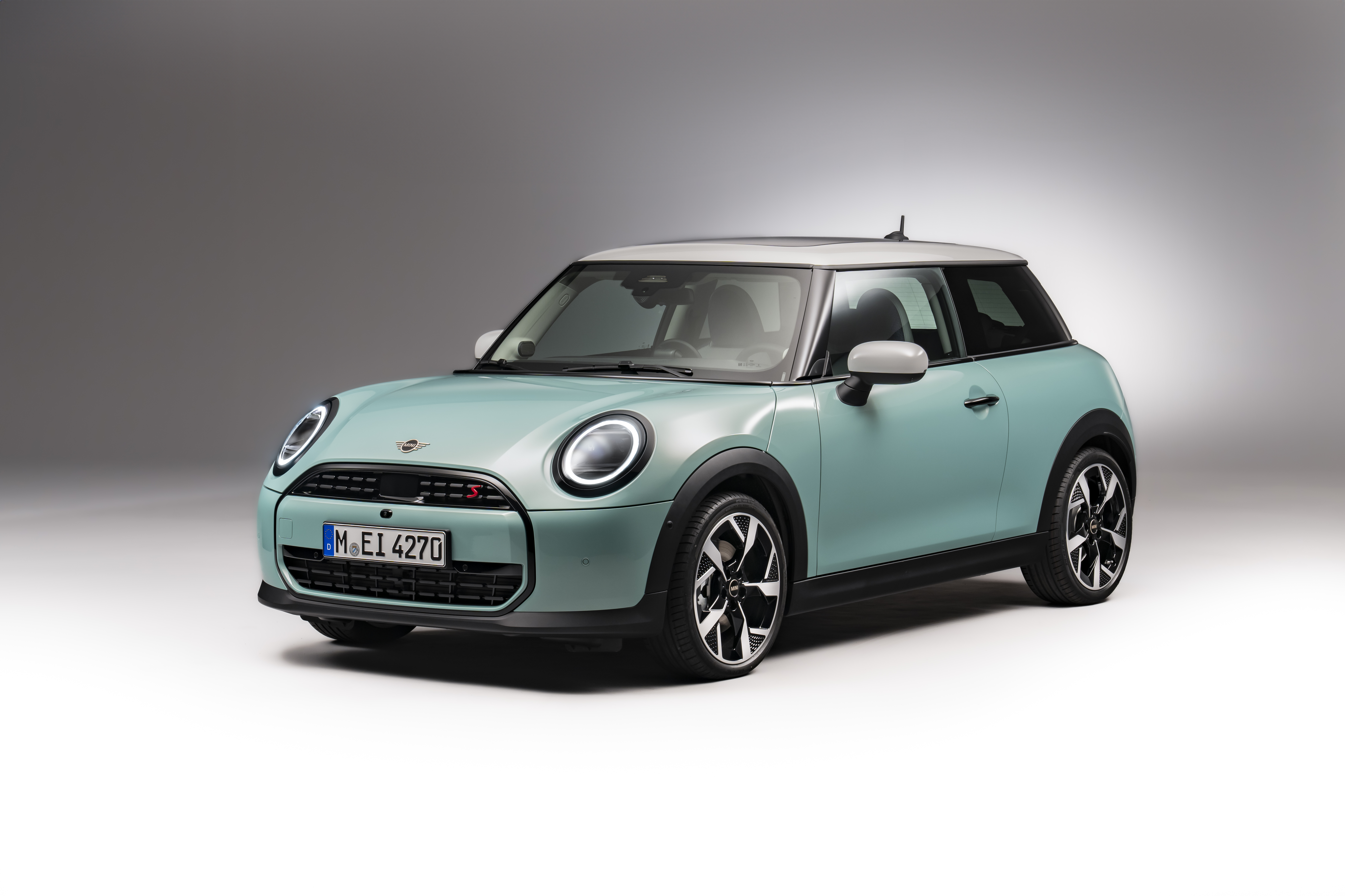 P90536600 Highres Mini Cooper S 02 202