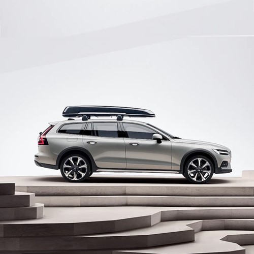 Volvo V60 Cross Country Monza e Brianza slide