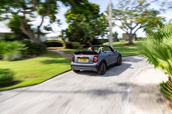 P90567047 Highres Mini Cooper S Conver