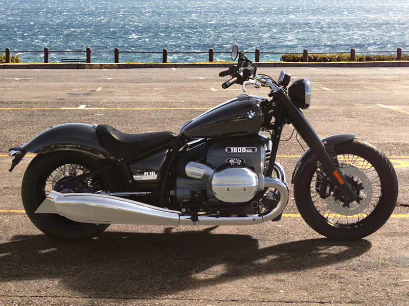 BMW R18 Lecco Sondrio esterni 2