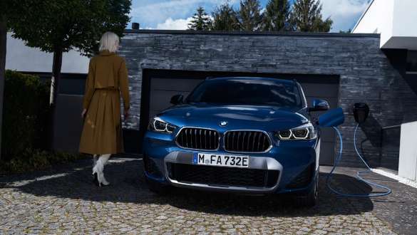 BMW X2 Plug In Hybrid Bergamo Lecco Sondrio ricarica