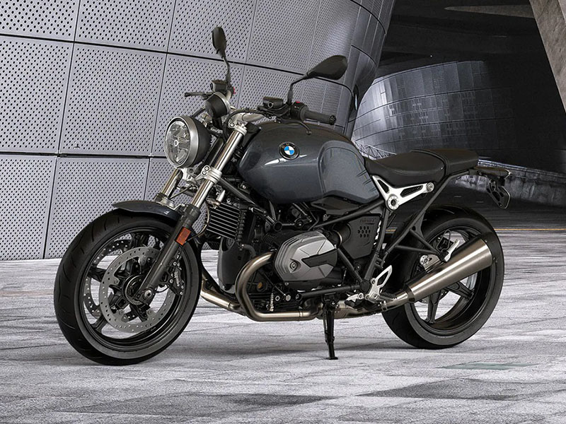 BMW Rninet Pure Lecco Sondrio slide