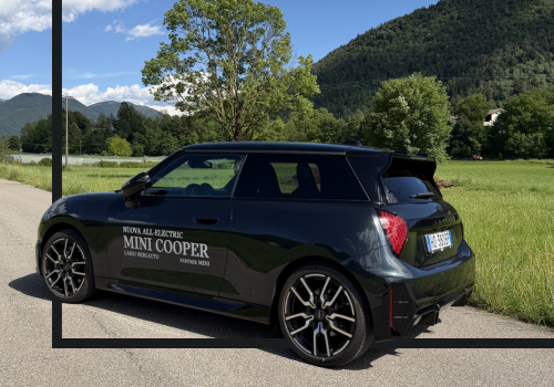 All Electric MINI Cooper Lario Bergauto Lario Mobility 2