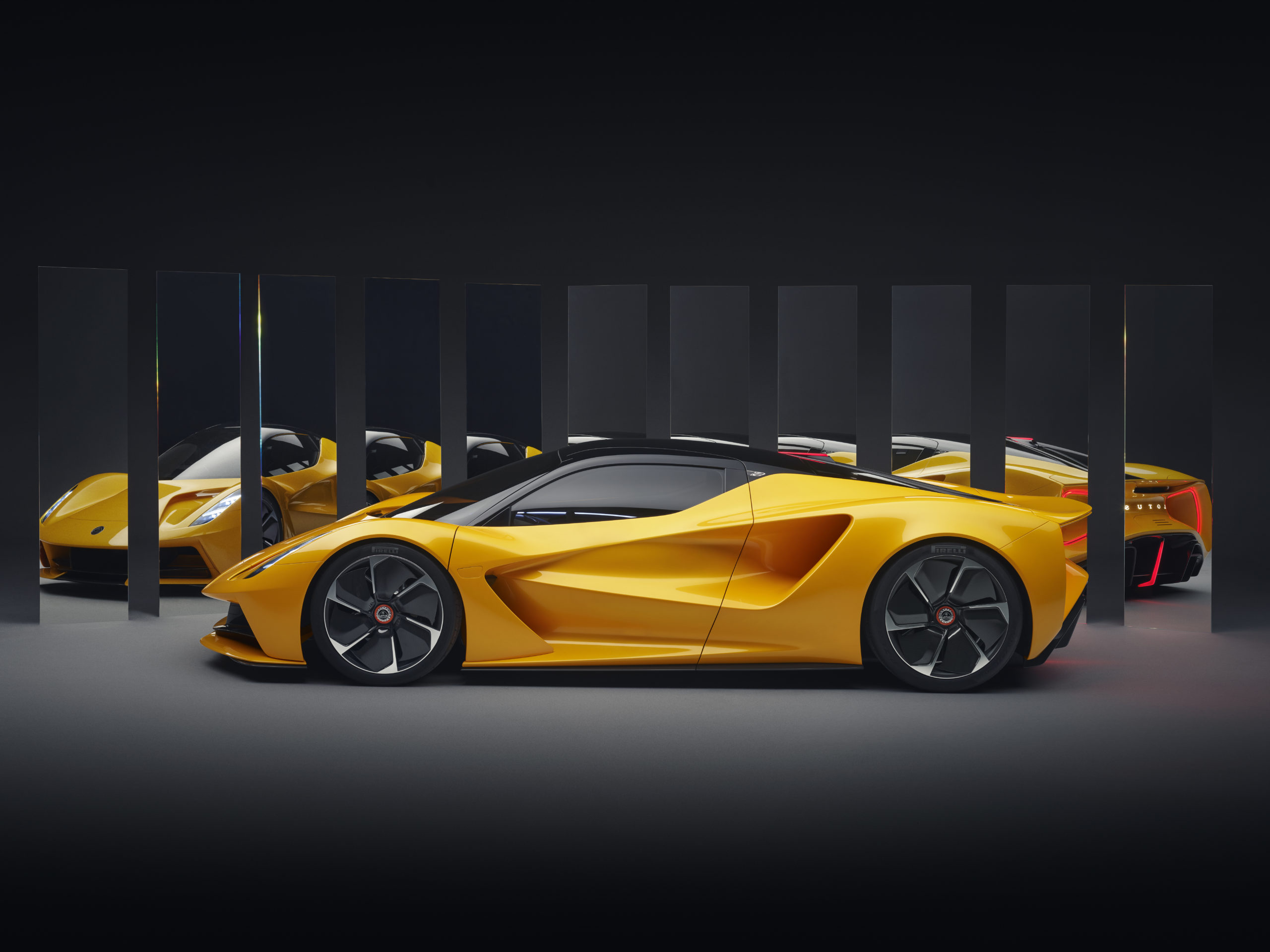Lotus Evija Milano esterni 2