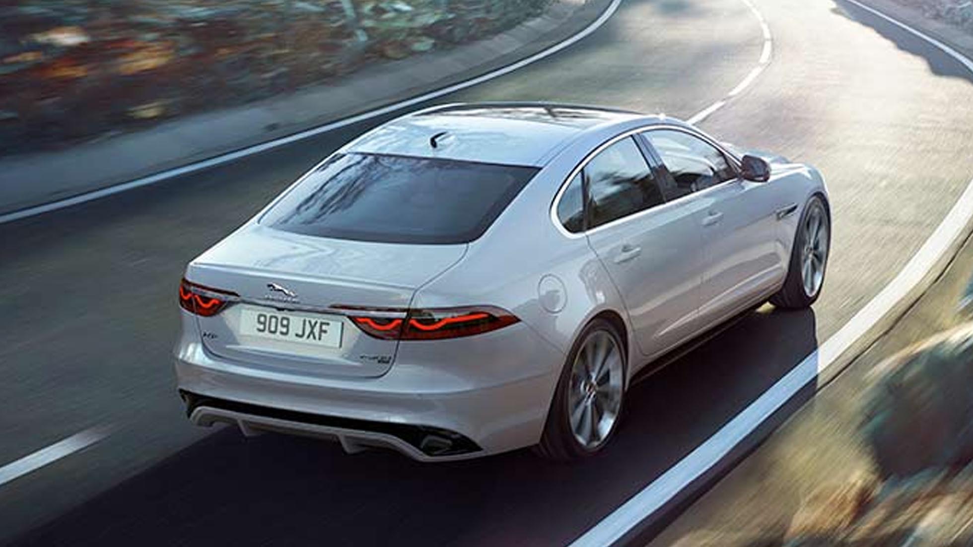 Jaguar Xf Milano esterni 3