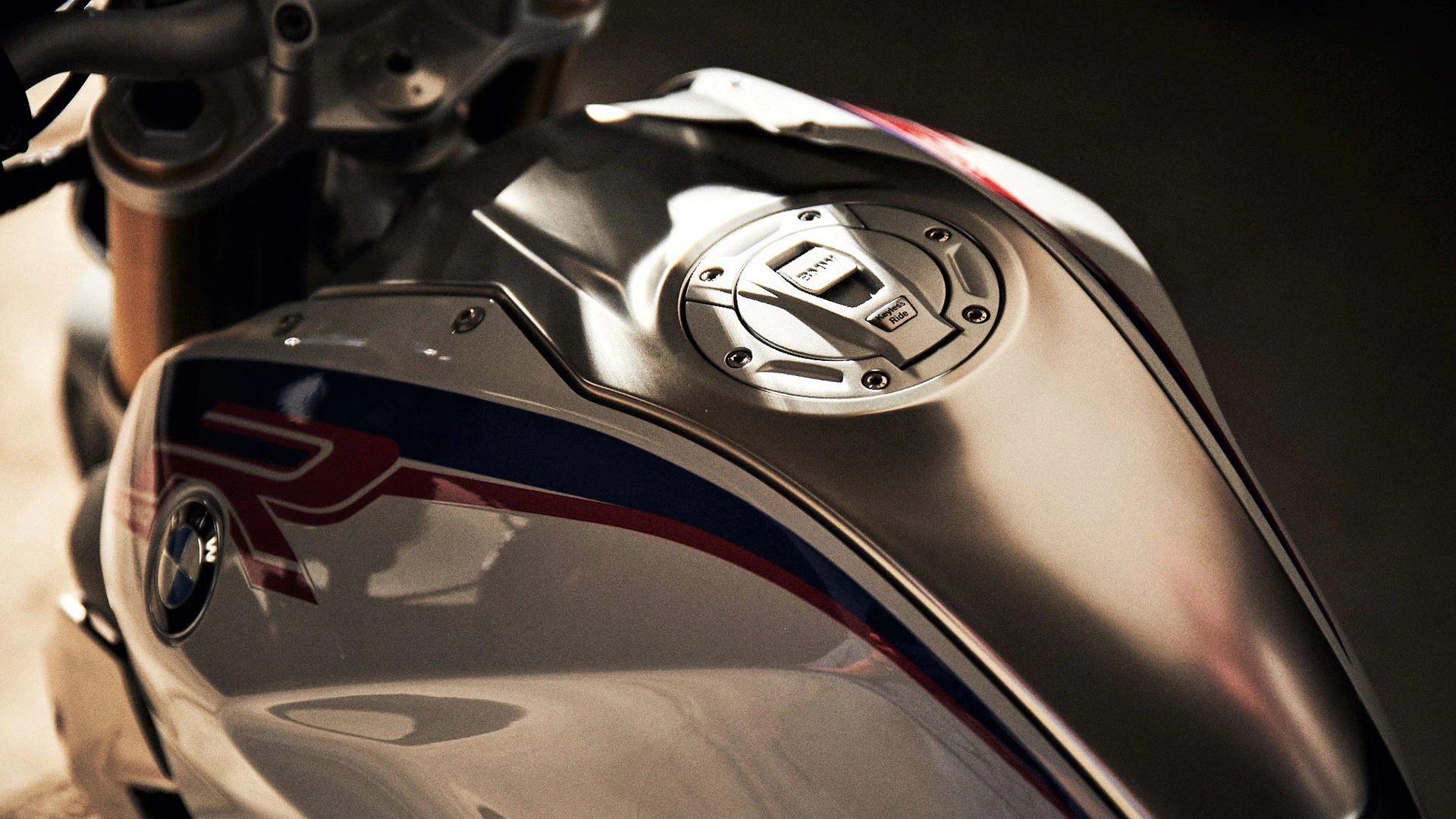 BMW R1250R Lecco Sondrio gallery 3