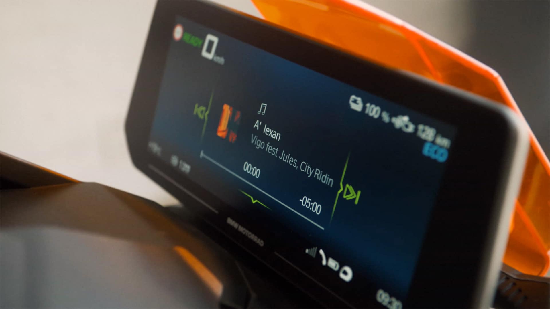 BMW Ce04 Lecco Sondrio display