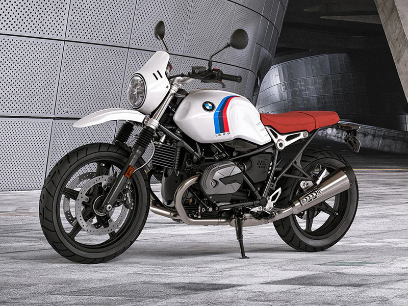 BMW Rninet Urban Gs Lecco Sondrio slide