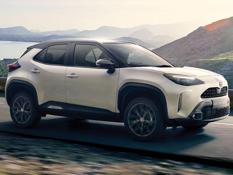 Toyota Yaris Cross Monza e Brianza slide