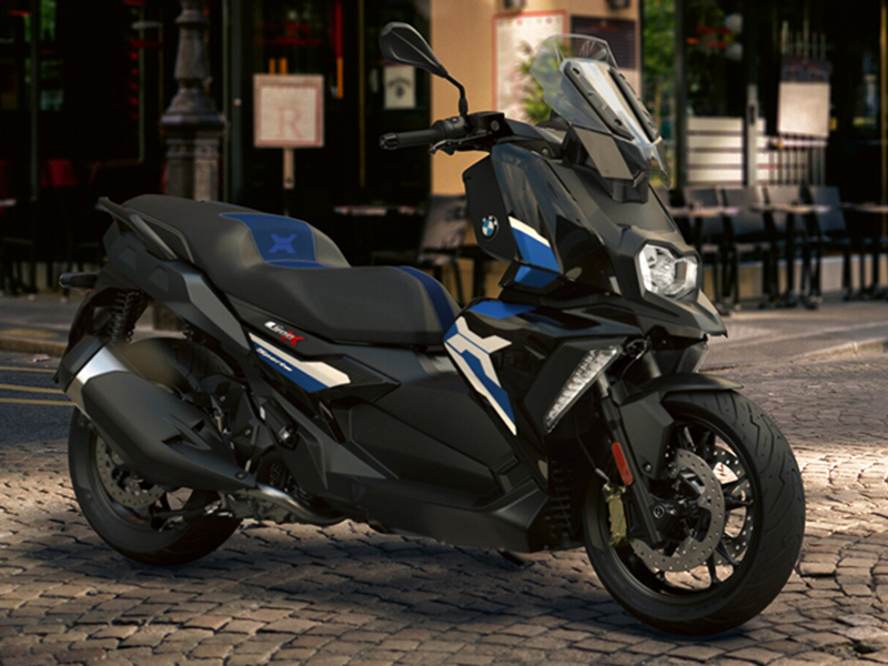 BMW C400x Lecco Sondrio slide