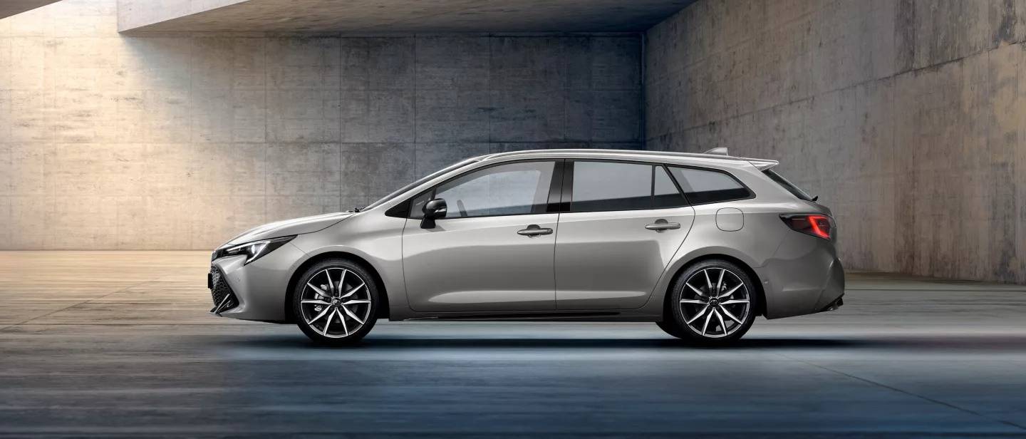 Toyota Corolla Hybrid Touring Sports Slide