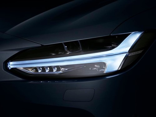 01 Volvo V90 1
