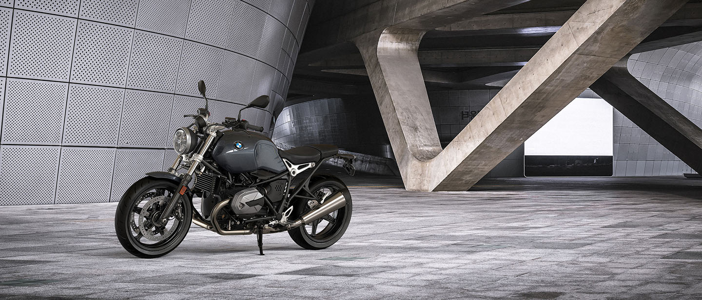 BMW Rninet Pure Lecco Sondrio slide