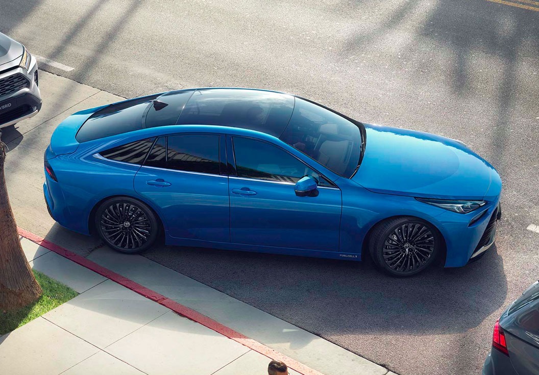 Toyota Mirai Monza e Brianza esterni