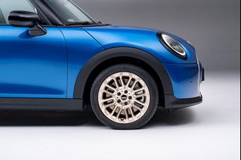 P90553919 Highres Mini Cooper S 5 Door