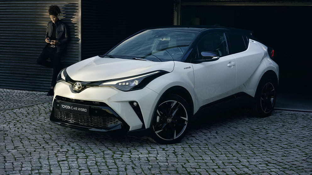Toyota C HR Monza e Brianza esterni